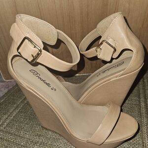 Brash Tan Wedge Sandals